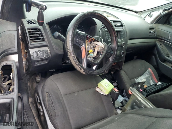 2019 Ford Police Interceptor Utility with VIN 1FM5K8ARXKGB23354, listed as a Copart auction lot 50043605 with 0 mi miles and Salvage Title. Bid and sale history available at carsss.com. Image 8.