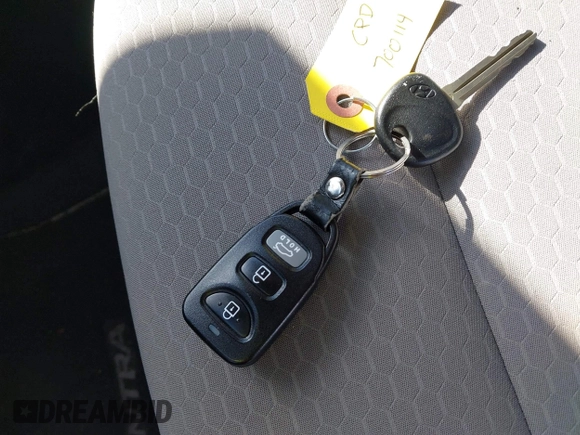 2020 Hyundai Elantra SE z VIN KMHD74LF3LU901845, wystawiony jako IAAI lot #42289742 z przebiegiem 45 673 mil mil oraz . Historia ofert i sprzedaży dostępna na DreamBid. Obrazek 11.