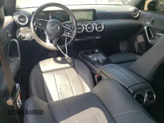 2021 Mercedes-Benz CLA 250 z VIN W1K5J4HB5MN187394, wystawiony jako Copart lot #54610715 z przebiegiem 39 570 mil mil oraz Szkody całkowita. Historia ofert i sprzedaży dostępna na DreamBid. Obrazek 8.