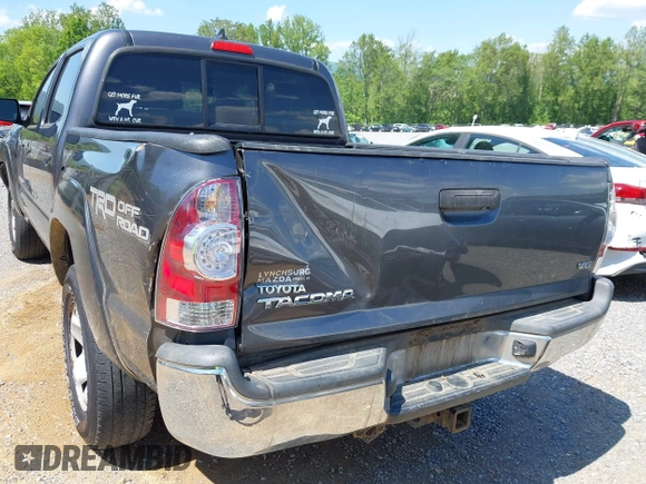 2014 Toyota Tacoma with VIN 5TFLU4ENXEX103129, listed as a IAAI auction lot 42230976 with 191,982 mi miles and . Bid and sale history available at DreamBid. Image 20.