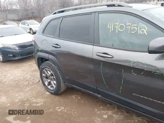 2020 Jeep Cherokee Trailhawk с VIN 1C4PJMBX2LD562699, выставлен на аукционе IAAI как лот 41707512 с пробегом 152 729 миль миль и . История ставок и продаж доступна на DreamBid. Изображение 14.
