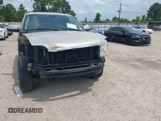 2007 GMC Yukon SLE with VIN 1GKFC13097R327218, listed as a IAAI auction lot 42142633 with 135,206 mi miles and . Bid and sale history available at DreamBid. Image 6.