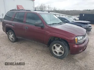 2007 Chevrolet TrailBlazer LS with VIN 1GNDS13SX72104242, listed as a IAAI auction lot 41722203 with 153,526 mi miles and . Bid and sale history available at DreamBid. Image 1.