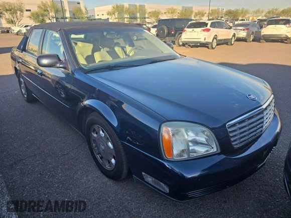 2004 Cadillac DeVille z VIN 1G6KD54Y64U133194, wystawiony jako Copart lot #82262914 z przebiegiem 148 721 mil mil oraz Czysty tytuł • Clean title. Historia ofert i sprzedaży dostępna na DreamBid. Obrazek 1.