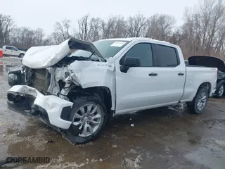 2020 Chevrolet Silverado 1500 Custom with VIN 3GCUYBEF8LG215676, listed as a IAAI auction lot 41572035 with 146,540 mi miles. Bid and sale history available at carsss.com. Image 15.