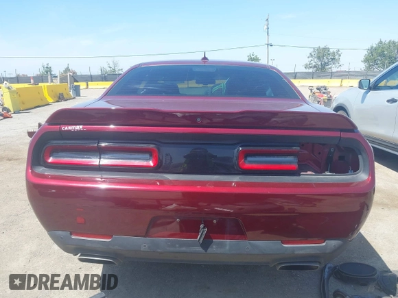 2019 Dodge Challenger R/T z VIN 2C3CDZBT2KH751102, wystawiony jako IAAI lot #42249713 z przebiegiem 35 552 mil mil oraz . Historia ofert i sprzedaży dostępna na DreamBid. Obrazek 17.