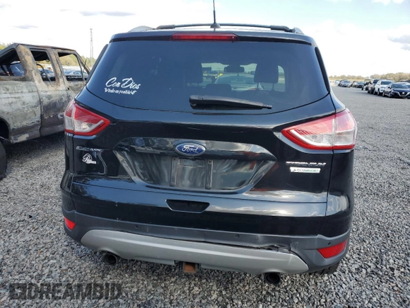 2013 Ford Escape Titanium z VIN 1FMCU0J95DUD15496, wystawiony jako Copart lot #45845915 z przebiegiem 157 078 mil mil oraz Szkody całkowita. Historia ofert i sprzedaży dostępna na DreamBid. Obrazek 6.