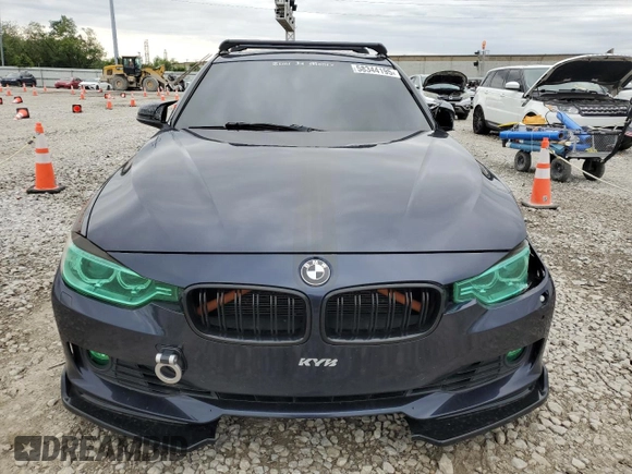 2013 BMW 3 Series 328i xDrive с VIN WBA3B5G53DNP40332, выставлен на аукционе Copart как лот 58344195 с пробегом 167 903 миль миль и Списание • Salvage title. История ставок и продаж доступна на DreamBid. Изображение 5.