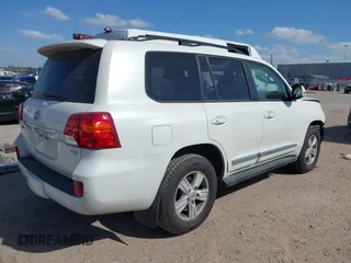 2013 Toyota Land Cruiser with VIN JTMHY7AJ0D4013762, listed as a IAAI auction lot 41833955 with 154,801 mi miles. Bid and sale history available at carsss.com. Image 4.