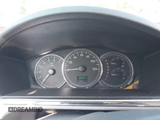2005 Buick LaCrosse CX with VIN 2G4WC532151260376, listed as a IAAI auction lot 42281365 with 186,232 mi miles and . Bid and sale history available at DreamBid. Image 7.