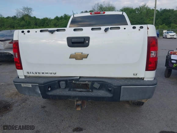 2007 Chevrolet Silverado 1500 LT w/1LT with VIN 1GCEC19J27Z529776, listed as a IAAI auction lot 42041689 with 178,252 mi miles. Bid and sale history available at carsss.com. Image 16.
