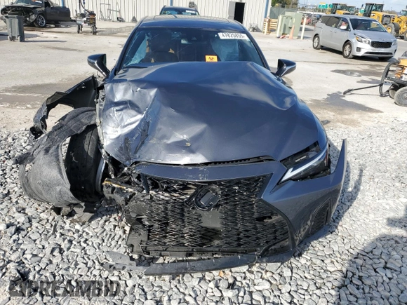 2024 Lexus IS 300 z VIN JTHBA1D2XR5131457, wystawiony jako Copart lot #47825855 z przebiegiem 17 118 mil mil oraz Nie do naprawy • Non repairable. Historia ofert i sprzedaży dostępna na DreamBid. Obrazek 5.