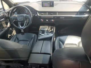 2018 Audi Q7 Premium with VIN WA1AAAF72JD053945, listed as a Copart auction lot 60673375 with 190,963 mi miles and Salvage title. Bid and sale history available at DreamBid. Image 8.