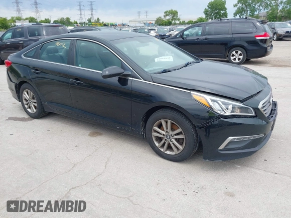 2015 Hyundai Sonata SE z VIN 5NPE24AF0FH058504, wystawiony jako IAAI lot #42354602 z przebiegiem 194 470 mil mil oraz . Historia ofert i sprzedaży dostępna na DreamBid. Obrazek 1.