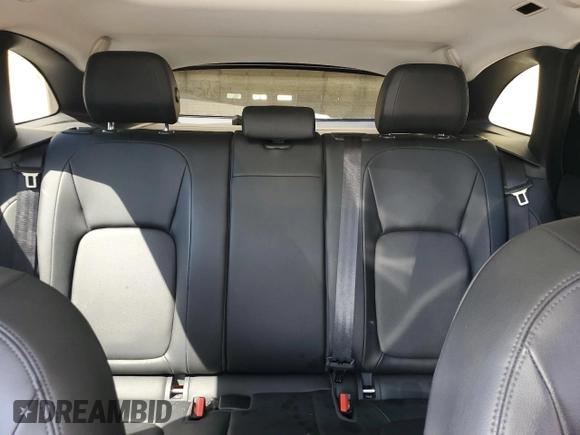 2018 Jaguar F-Pace 30t Premium with VIN SADCJ2GX2JA236772, listed as a Copart auction lot 53694155 with 59,433 mi miles and Clean Title. Bid and sale history available at DreamBid. Image 10.