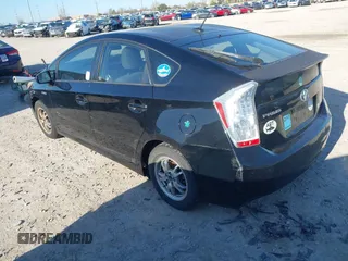 2010 Toyota Prius II with VIN JTDKN3DU0A5209672, listed as a IAAI auction lot 42057108 with 111,162 mi miles. Bid and sale history available at carsss.com. Image 3.