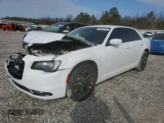 2016 Chrysler 300 with VIN 2C3CCAGG6GH224879, listed as a Copart auction lot 45601375 with 144,668 mi miles and Salvage Title. Bid and sale history available at carsss.com. Image 1.