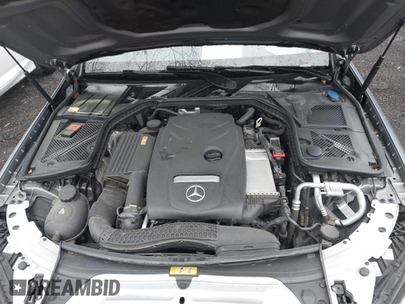 2015 Mercedes-Benz C-Class C 300 Luxury with VIN 55SWF4KB4FU020761, listed as a IAAI auction lot 41859583 with 112,885 mi miles. Bid and sale history available at carsss.com. Image 10.