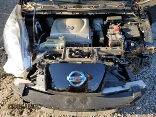 2015 Nissan LEAF SV with VIN 1N4AZ0CPXFC332849, listed as a Copart auction lot 47078555 with 77,339 mi miles and Salvage Title. Bid and sale history available at carsss.com. Image 11.