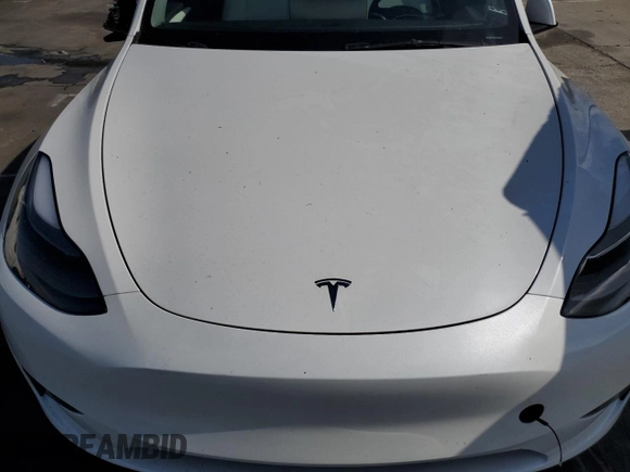 2024 Tesla Model Y Long Range with VIN 7SAYGDEE2RF090540, listed as a Copart auction lot 56684505 with 18,261 mi miles and Salvage title. Bid and sale history available at DreamBid. Image 12.