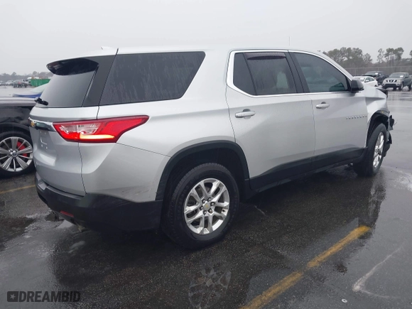 2018 Chevrolet Traverse LS with VIN 1GNERFKWXJJ221060, listed as a IAAI auction lot 41535594 with 138,231 mi miles. Bid and sale history available at carsss.com. Image 4.
