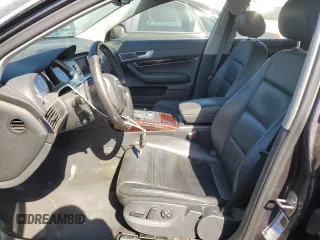 2008 Audi A6 z VIN WAUDV74F48N032472, wystawiony jako Copart lot #44082765 z przebiegiem 162 570 mil mil oraz Czysty tytuł • Clean title. Historia ofert i sprzedaży dostępna na DreamBid. Obrazek 7.