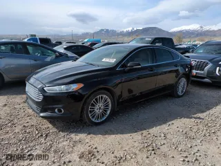 2016 Ford Fusion SE with VIN 3FA6P0H90GR381518, listed as a Copart auction lot 50779235 with 164,196 mi miles and Salvage Title. Bid and sale history available at carsss.com. Image 1.