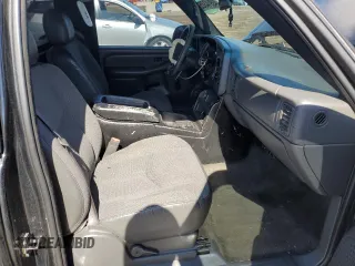 2003 Chevrolet Silverado 1500 with VIN 1GCEC14V13Z355736, listed as a Copart auction lot 49914325 with 165,683 mi miles and Salvage Title. Bid and sale history available at carsss.com. Image 10.