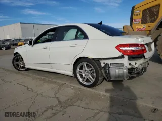 2011 Mercedes-Benz E-Class E 550 Luxury with VIN WDDHF9AB4BA325663, listed as a Copart auction lot 88053045 with 137,826 mi miles and Salvage Title. Bid and sale history available at carsss.com. Image 2.