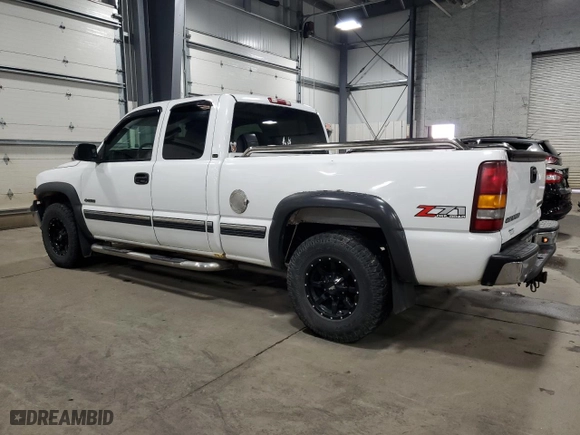 2002 Chevrolet Silverado 1500 LT with VIN 2GCEK19T121341322, listed as a Copart auction lot 51996475 with 232,515 mi miles and Salvage Title. Bid and sale history available at carsss.com. Image 2.