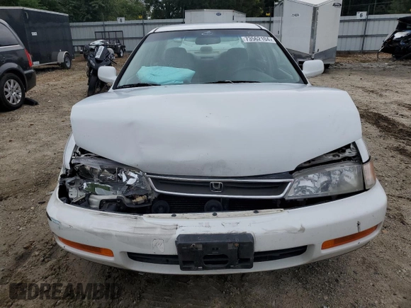1996 Honda Accord LX with VIN 1HGCD5633TA291660, listed as a Copart auction lot 73562104 with 172,369 mi miles and Clean Title. Bid and sale history available at carsss.com. Image 5.