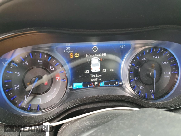 2018 Chrysler 300 with VIN 2C3CCAGG7JH267831, listed as a Copart auction lot 43916635 with 106,421 mi miles and Salvage Title. Bid and sale history available at carsss.com. Image 9.