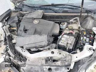 2013 Cadillac SRX z VIN 3GYFNAE38DS568509, wystawiony jako IAAI lot #41199017 z przebiegiem 137 267 mil mil oraz . Historia ofert i sprzedaży dostępna na DreamBid. Obrazek 10.