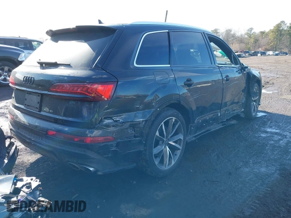 2022 Audi SQ7 Premium Plus z VIN WA1AWBF77ND004382, wystawiony jako IAAI lot #41537565 z przebiegiem 49 833 mil mil oraz . Historia ofert i sprzedaży dostępna na DreamBid. Obrazek 4.