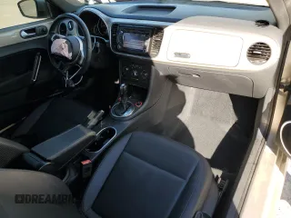2014 Volkswagen Beetle 2.5L w/Sun with VIN 3VWJP7AT8EM629833, listed as a Copart auction lot 44813425 with 81,625 mi miles and Salvage Title. Bid and sale history available at DreamBid. Image 8.