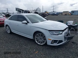 2019 Audi A4 Premium Plus z VIN WAUENAF44KN013764, wystawiony jako IAAI lot #41965119 z przebiegiem 54 451 mil mil oraz . Historia ofert i sprzedaży dostępna na DreamBid. Obrazek 1.