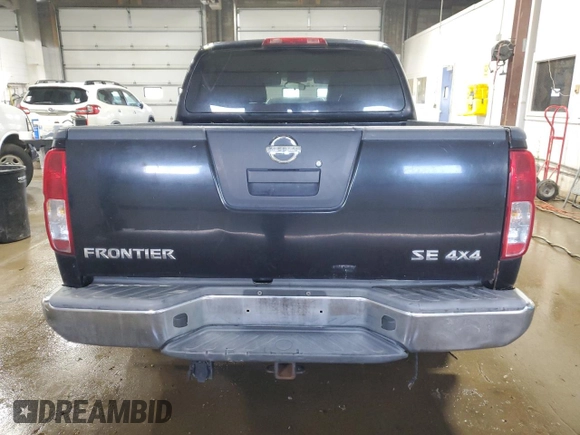 2007 Nissan Frontier Nismo z VIN 1N6AD07W57C406199, wystawiony jako Copart lot #61349615 z przebiegiem 210 160 mil mil oraz Czysty tytuł • Clean title. Historia ofert i sprzedaży dostępna na DreamBid. Obrazek 6.