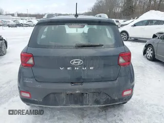 2024 Hyundai Venue SEL z VIN KMHRC8A39RU317444, wystawiony jako IAAI lot #41596048 z przebiegiem 8 619 mil mil oraz . Historia ofert i sprzedaży dostępna na DreamBid. Obrazek 16.