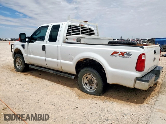 2010 Ford F-250 XL z VIN 1FTSX2B58AEA95811, wystawiony jako Copart lot #57290265 z przebiegiem 251 281 mil mil oraz Tytuł czysty. Historia ofert i sprzedaży dostępna na DreamBid. Obrazek 2.
