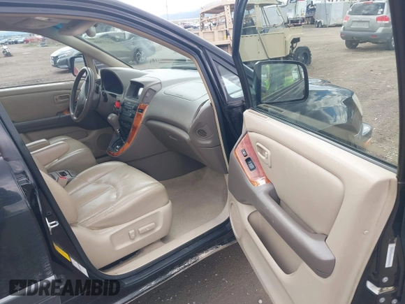 2000 Lexus RX with VIN JT6HF10U3Y0130965, listed as a IAAI auction lot 42177406 with Not Provided miles. Bid and sale history available at carsss.com. Image 5.