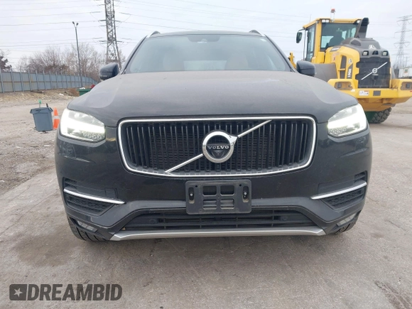 2018 Volvo XC90 Momentum z VIN YV4A22PK2J1369839, wystawiony jako IAAI lot #41075081 z przebiegiem 55 981 mil mil oraz . Historia ofert i sprzedaży dostępna na DreamBid. Obrazek 12.