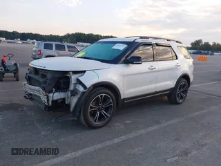2013 Ford Explorer Sport z VIN 1FM5K8GT7DGB44569, wystawiony jako IAAI lot #40353201 z przebiegiem 146 860 mil mil oraz . Historia ofert i sprzedaży dostępna na DreamBid. Obrazek 2.