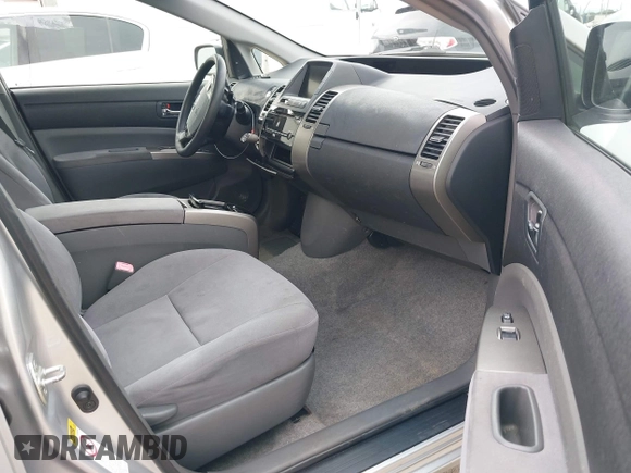 2009 Toyota Prius with VIN JTDKB20U693504825, listed as a IAAI auction lot 41731807 with 247,433 mi miles. Bid and sale history available at carsss.com. Image 5.