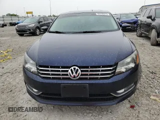 2015 Volkswagen Passat SEL Premium z VIN 1VWCV7A3XFC061831, wystawiony jako Copart lot #58438375 z przebiegiem 99 126 mil mil oraz Szkoda całkowita • Salvage title. Historia ofert i sprzedaży dostępna na DreamBid. Obrazek 5.