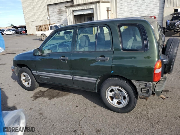 2001 Chevrolet Tracker with VIN 2CNBJ13C416958015, listed as a Copart auction lot 71782984 with 220460 miles and Salvage Title. Bid and sale history available at carsss.com. Image 2.