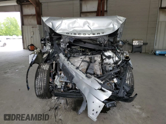 2019 Land Rover Discovery HSE with VIN SALRR2RV3K2400965, listed as a Copart auction lot 57028873 with 85,734 mi miles. Bid and sale history available at carsss.com. Image 5.