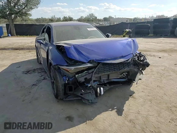 2025 Lexus IS with VIN JTHBZ1B2XS5083105, listed as a Copart auction lot 44640305 with 724 mi miles and Salvage Title. Bid and sale history available at carsss.com. Image 11.