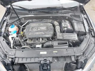 2017 Volkswagen Passat S z VIN 1VWAT7A3XHC071775, wystawiony jako IAAI lot #41775028 z przebiegiem 58 945 mil mil oraz . Historia ofert i sprzedaży dostępna na DreamBid. Obrazek 10.