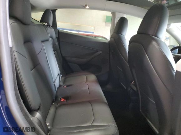 2024 Tesla Model Y Long Range with VIN 7SAYGDEE2RA281579, listed as a Copart auction lot 47292525 with 18,809 mi miles and Salvage Title. Bid and sale history available at carsss.com. Image 10.