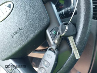 2013 Kia Sorento LX with VIN 5XYKT3A65DG414072, listed as a IAAI auction lot 42602334 with 149,878 mi miles and . Bid and sale history available at DreamBid. Image 11.